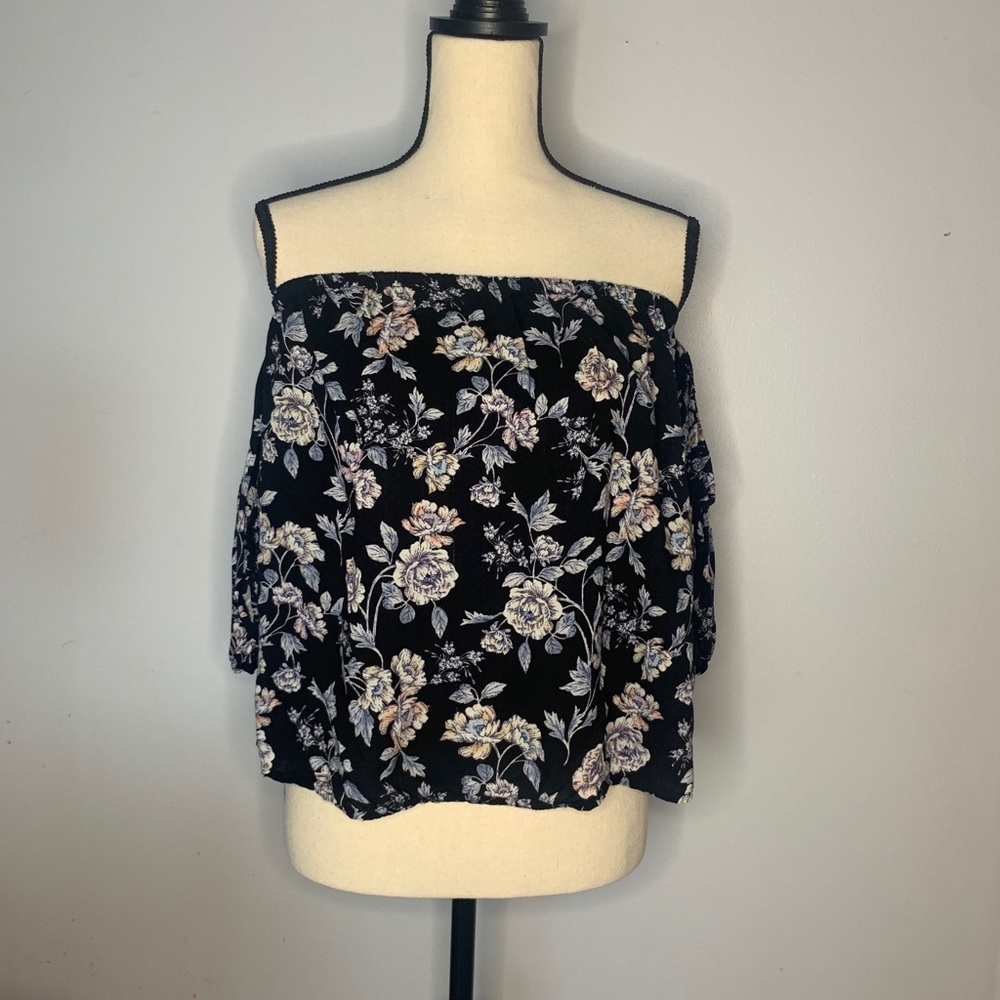 American Eagle Outfitters Off-the-shoulder Floral